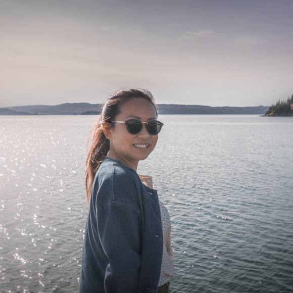 Meet your Posher, Kim - Picture 1 of 1